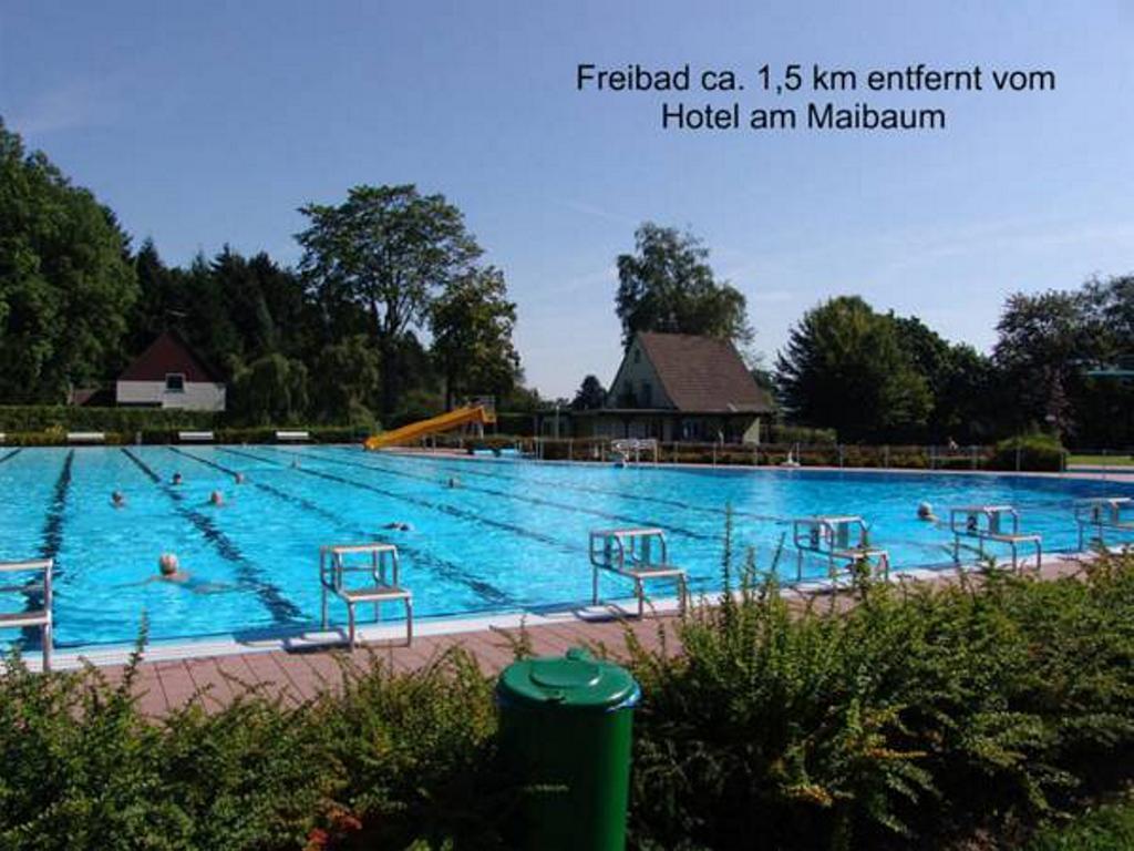 Hotel Am Maibaum Neuenrade Buitenkant foto
